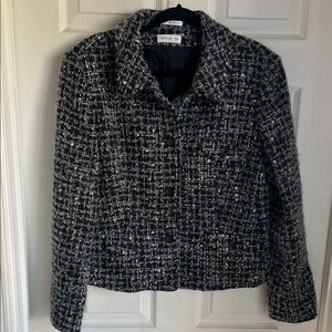 Elegant Tweed Blazer in Black and White
